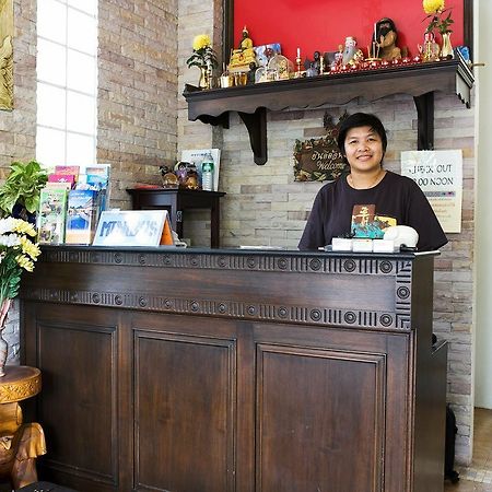 Hotel Anan House Phuket Esterno foto